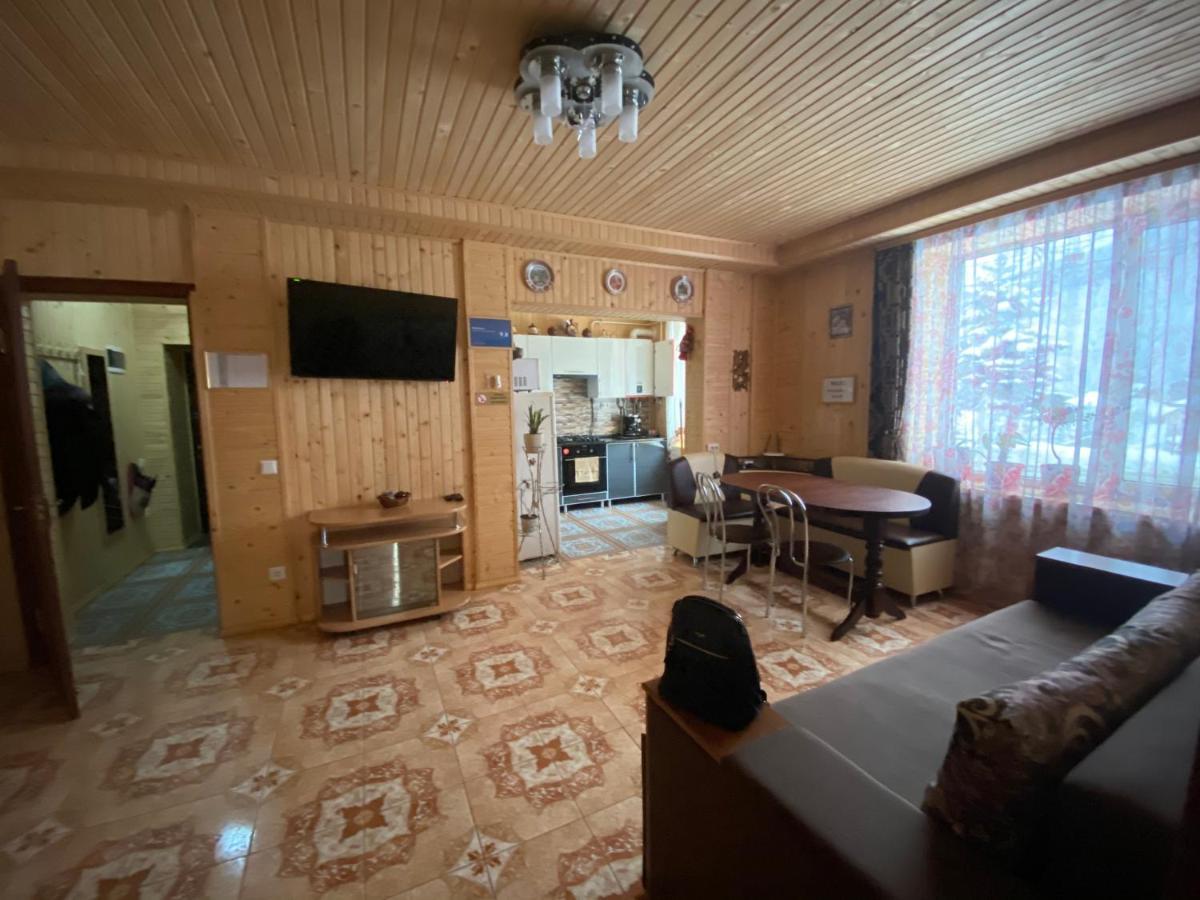Vienna House Apartman Jaremcse Kültér fotó